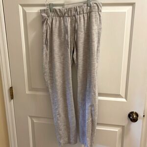 Lulu on the go pants